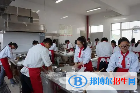 南通市旅游中等專業(yè)學(xué)校2023年學(xué)費(fèi)、收費(fèi)多少