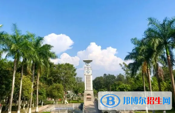 洋浦中學(xué)2023年報名條件、招生要求、招生對象
