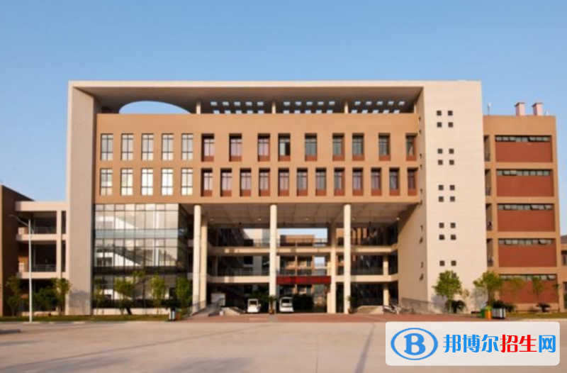 福建商學(xué)院是幾本？是985和211嗎？