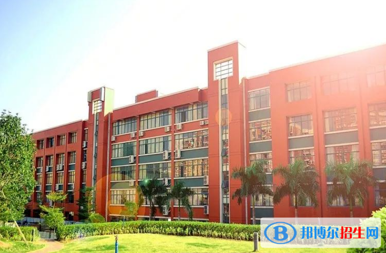 山西財經(jīng)大學(xué)華商學(xué)院是幾本？是985和211嗎？