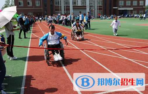 陜西省自強(qiáng)中等專(zhuān)業(yè)學(xué)校2023年學(xué)費(fèi)、收費(fèi)多少