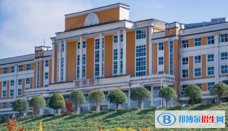 貴州工程應(yīng)用技術(shù)學(xué)院是幾本？是985和211嗎？