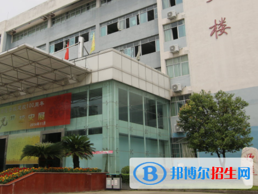 遂寧市建筑工程職業(yè)技術(shù)學校2023年學費、收費多少