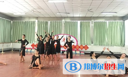 西安舞蹈職業(yè)學(xué)校2023年學(xué)費(fèi)、收費(fèi)多少