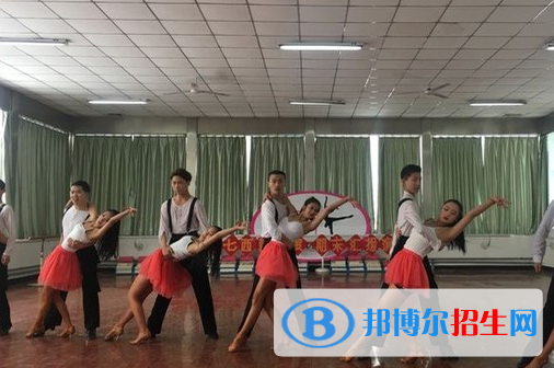 西安舞蹈職業(yè)學(xué)校2023年招生辦聯(lián)系電話(huà)