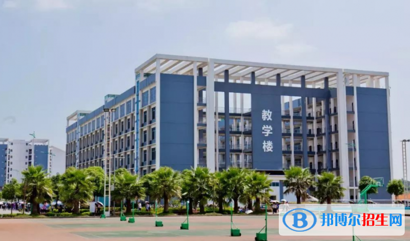 南寧師范大學(xué)師園學(xué)院是幾本？是985和211嗎？