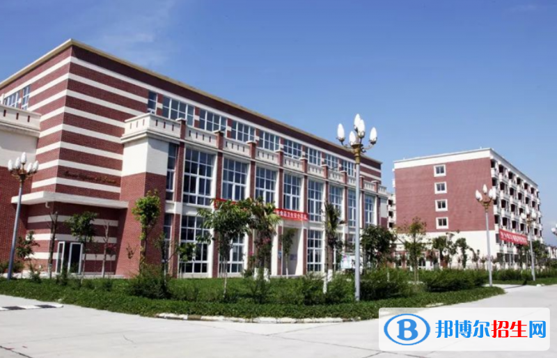 四川電影電視學(xué)院是幾本？是985和211嗎？
