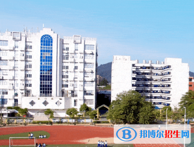 2023年廣東外語(yǔ)藝術(shù)職業(yè)學(xué)院（中專(zhuān)部）有哪些專(zhuān)業(yè)