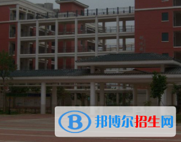 清遠(yuǎn)第一職業(yè)中學(xué)地址在哪里，哪個(gè)地區(qū)，哪個(gè)城市?