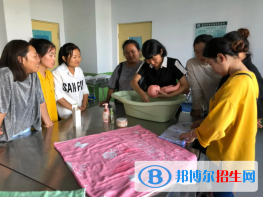 2023高碑店技工學校多少錢(學費明細)