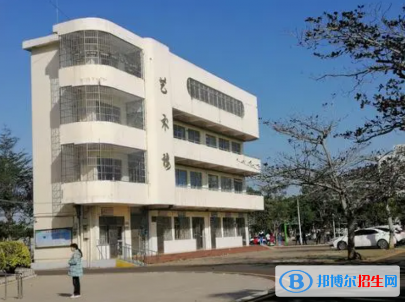 2023?？谑徐`山中學(xué)招生簡(jiǎn)章
