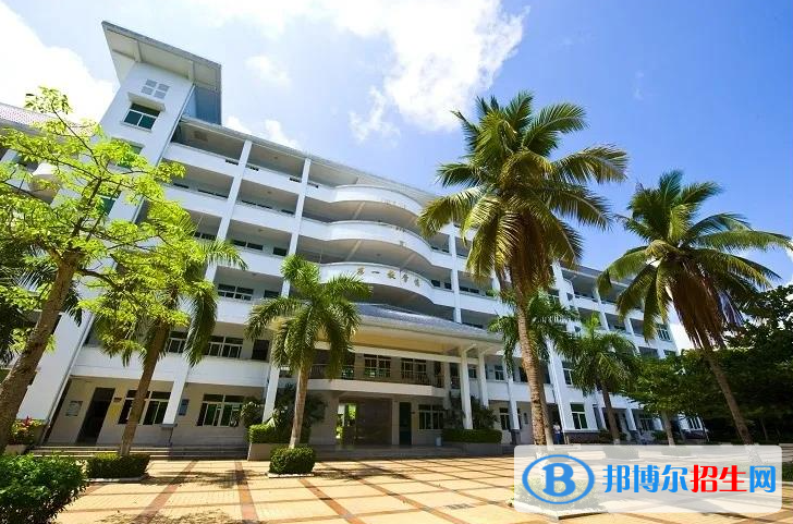 海南中學(xué)三亞學(xué)校歷年招生分?jǐn)?shù)線一覽表(2023參考)