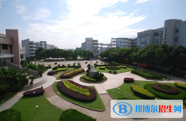 2023平湖職業(yè)中等專業(yè)學(xué)校多少錢(qián)(學(xué)費(fèi)明細(xì))