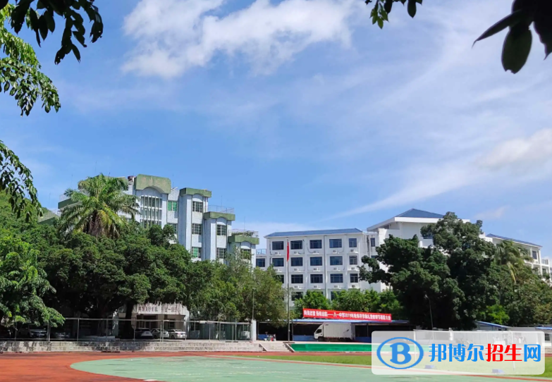 2023三亞市榆林八一中學(xué)多少錢(學(xué)費明細)