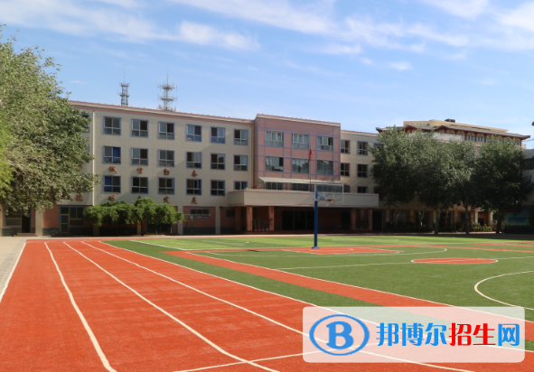 敦煌技工學(xué)校地址在哪里，哪個地區(qū)，哪個城市?