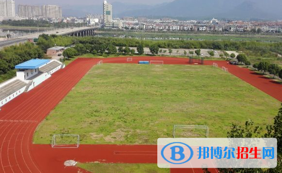 天臺文武職業(yè)技術(shù)學校地址在哪里，哪個地區(qū)，哪個城市?