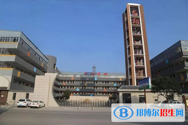運(yùn)城龍翔實(shí)驗(yàn)中學(xué)、安康雙語中學(xué)2022錄取分?jǐn)?shù)線（2023參考）