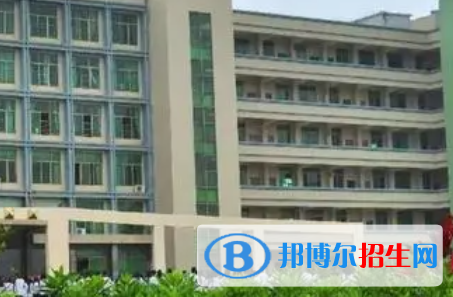 廣元市交通技工學(xué)校地址在哪里，哪個地區(qū)，哪個城市?