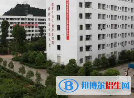 遂寧應(yīng)用高級技工學(xué)校地址在哪里，哪個(gè)地區(qū)，哪個(gè)城市?