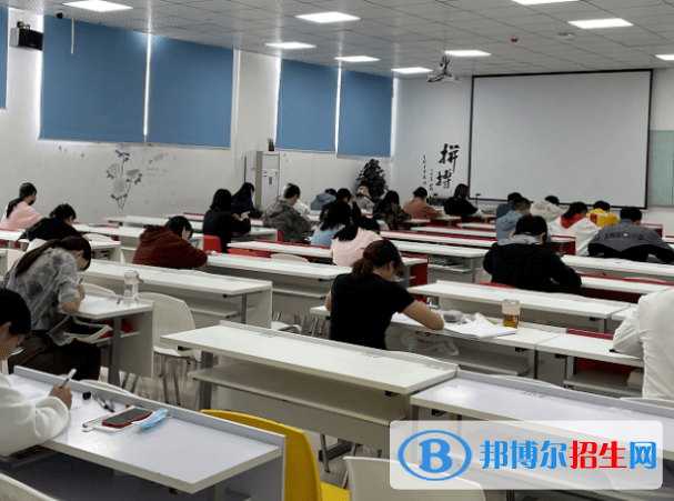 高考滿分作文：雅俗皆樂，幸福中國（3篇）
