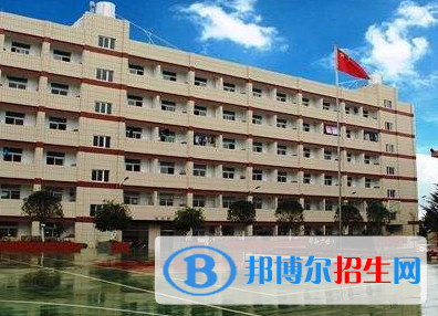 2023內江市高級技工學校多少錢(學費明細)