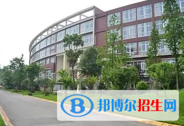 樂山商務(wù)技工學(xué)校地址在哪里，哪個(gè)地區(qū)，哪個(gè)城市?