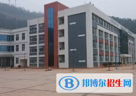 2023南充技師學院多少錢(學費明細)