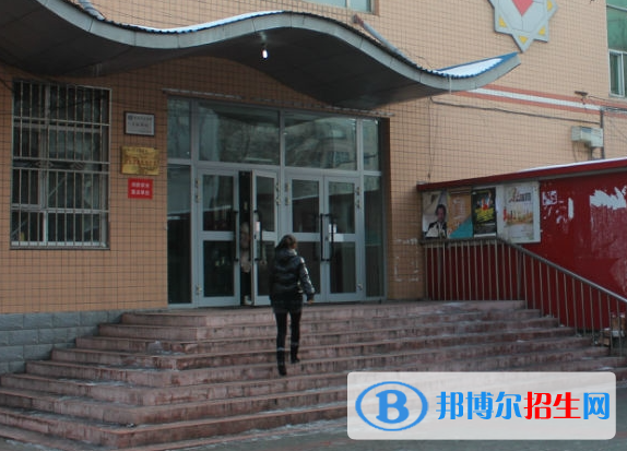 2023新疆藝術(shù)學(xué)院附屬中等藝術(shù)學(xué)校招生計劃 招生人數(shù)是多少(附要求、條件、對象)