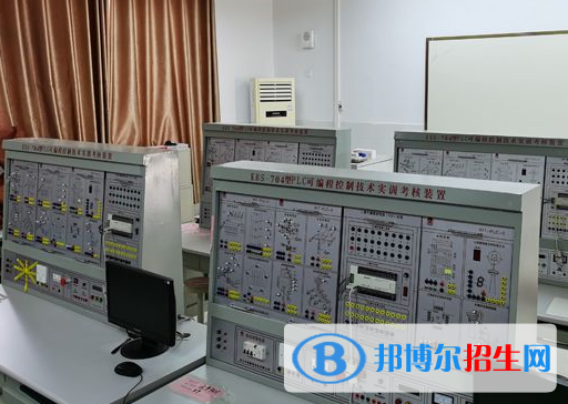 2023北京無線電動力技工學(xué)校多少錢 北京無線電動力技工學(xué)校各專業(yè)學(xué)費(fèi)收費(fèi)標(biāo)準(zhǔn)