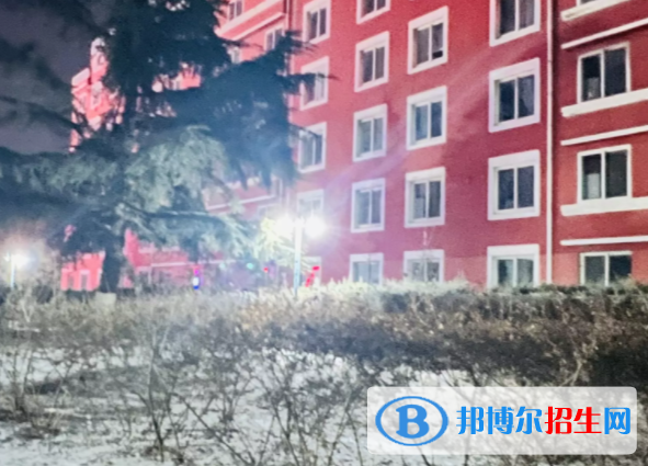 2023秦皇島市外事旅游職業(yè)學(xué)校多少錢 秦皇島市外事旅游職業(yè)學(xué)校各專業(yè)學(xué)費收費標(biāo)準(zhǔn)