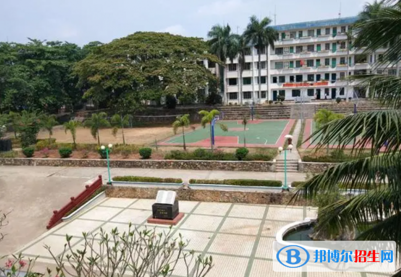 儋州市兩院中學(xué)歷年招生分?jǐn)?shù)線一覽表(2023參考)