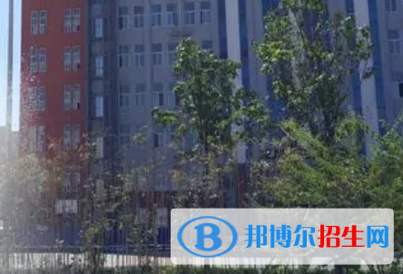 廊坊市高級技工學校地址在哪里，哪個地區(qū)，哪個城市?