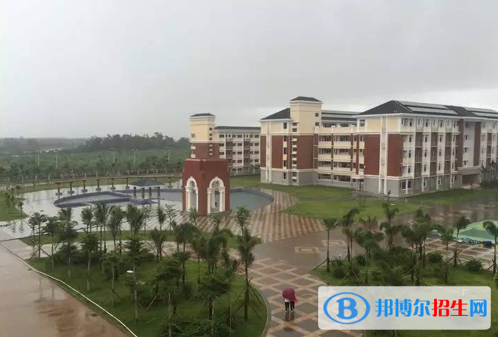 2023西南大學(xué)臨高實驗中學(xué)多少錢(學(xué)費明細(xì))