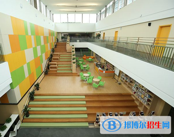 2023年上海萬科雙語學(xué)校報名時間