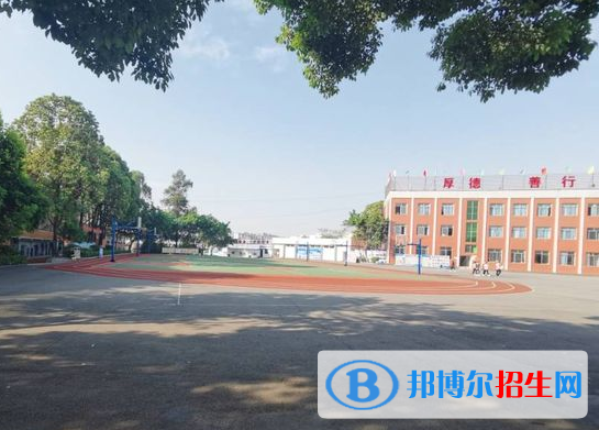 2023計算機平面設(shè)計專業(yè)的四川中職學校有哪些？