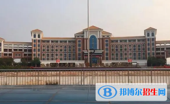 華東師大二附中樂(lè)東黃流中學(xué)怎么樣、好不好(2023參考)