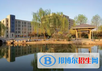 唐山勞動(dòng)技師學(xué)院地址在哪里，哪個(gè)地區(qū)，哪個(gè)城市?