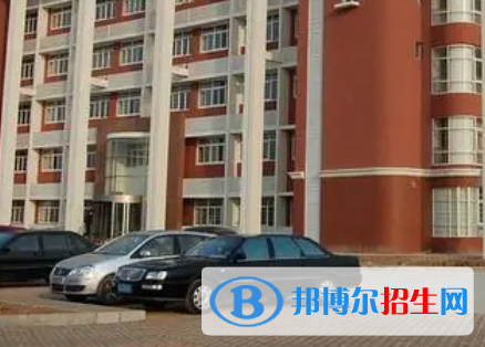 滄州新河職業(yè)技術(shù)學(xué)校地址在哪里，哪個(gè)地區(qū)，哪個(gè)城市?
