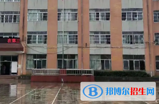 2023迪慶公辦中專學(xué)校有哪些  迪慶公辦中專學(xué)校名單一覽表
