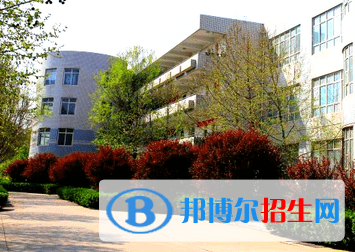 邢臺市第十九中學(xué)職高班地址在哪里，哪個地區(qū)，哪個城市?