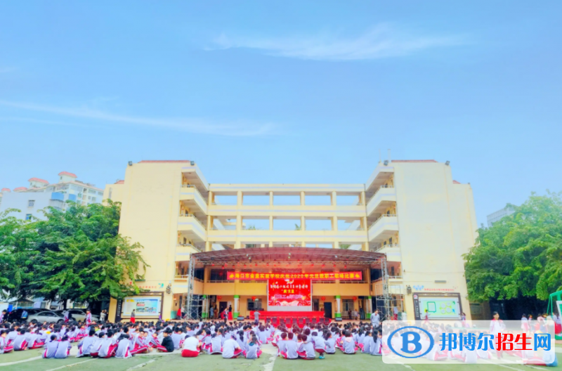 ?？邳S岡金盤高級中學(xué)怎么樣、好不好(2023參考)