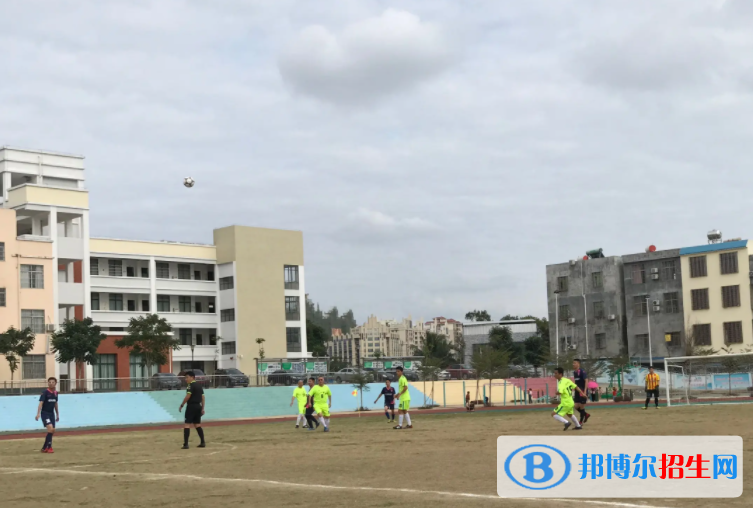 儋州川綿中學(xué)地址在哪里，哪個(gè)地區(qū)，哪個(gè)城市?