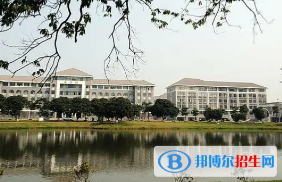 滁州學(xué)院和福建工程學(xué)院哪個好？