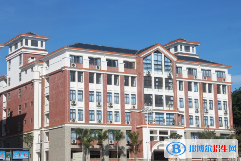 儋州市黃岡實驗學(xué)校地址在哪里，哪個地區(qū)，哪個城市