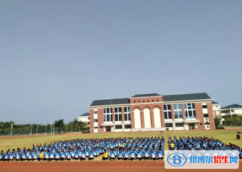 西南大學(xué)東方實驗中學(xué)地址在哪里，哪個地區(qū)，哪個城市