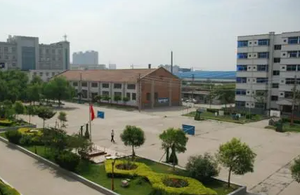 2023新鄉(xiāng)市紅旗區(qū)職業(yè)教育中心多少錢 新鄉(xiāng)市紅旗區(qū)職業(yè)教育中心各專業(yè)學(xué)費(fèi)收費(fèi)標(biāo)準(zhǔn)