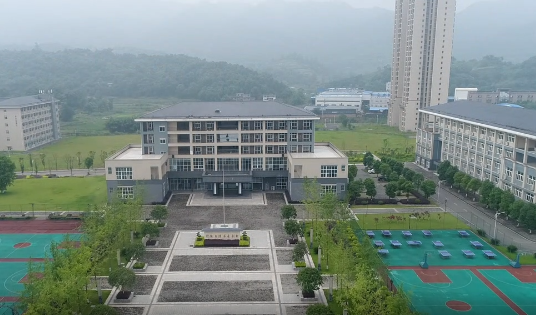 2023年重慶讀工程測量專業(yè)的中職學校有哪些？