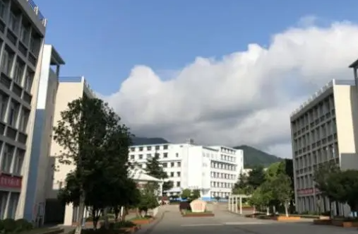 2023襄樊排名前八的公辦中職學校名單