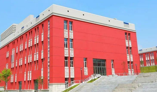 對外經濟貿易大學和黑龍江工商學院怎么選？哪個好？附分數(shù)線