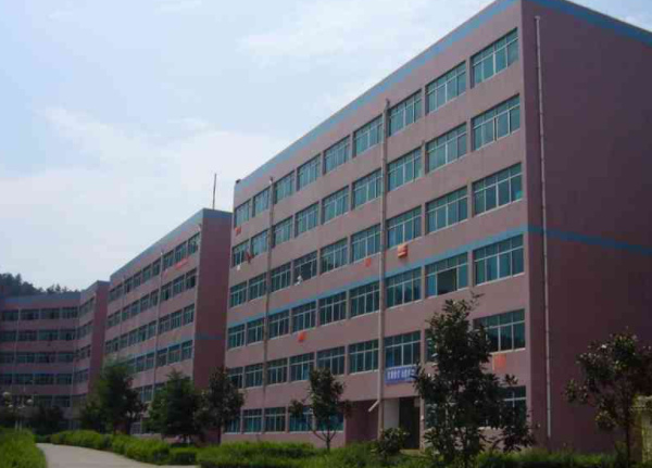 杭州電子科技大學(xué)和貴州黔南科技學(xué)院怎么選？哪個好？附分?jǐn)?shù)線
